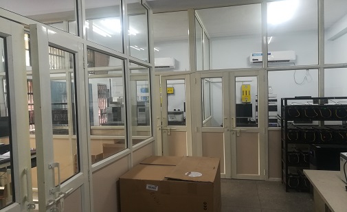 https://www.bis.gov.in/wp-content/uploads/2021/09/LARGE-Chemical-4-XRF-GCMS-room-1.jpg