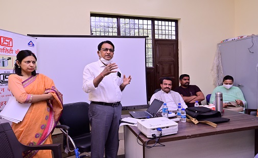 https://www.bis.gov.in/wp-content/uploads/2022/03/Sh.-Satyadeo-Lal-Head-JKBO-Addressing-to-participants-at-Kishanpur-Village-of-Kathua-District_14-March-2022.jpg