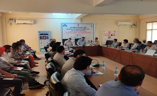 https://www.bis.gov.in/wp-content/uploads/2022/04/Sh.-Satyadeo-Lal-Head-JKBO-addressing-to-participants-JJM-office-08-April-2022.jpeg