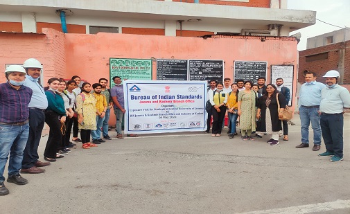 https://www.bis.gov.in/wp-content/uploads/2022/05/Group-Photo-of-Central-University-Jammu-Students-1.jpeg