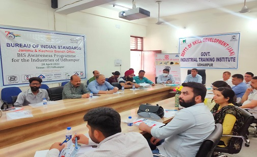 https://www.bis.gov.in/wp-content/uploads/2022/05/Sh.-Satyadeo-Lal-Head-JKBO-addressing-to-Participants_28-04-22.jpeg