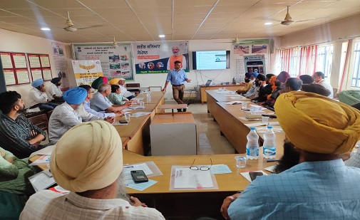 https://www.bis.gov.in/wp-content/uploads/2022/06/Sh.-Pankaj-Atri-addresing-to-KVK-farmers-of-Gurdaspur.jpeg