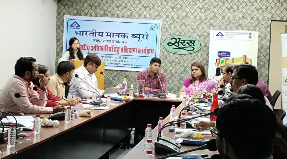 https://www.bis.gov.in/wp-content/uploads/2023/09/State-Level-Officers-Training-at-Jaipur-on-31st-May-2023-1.jpg