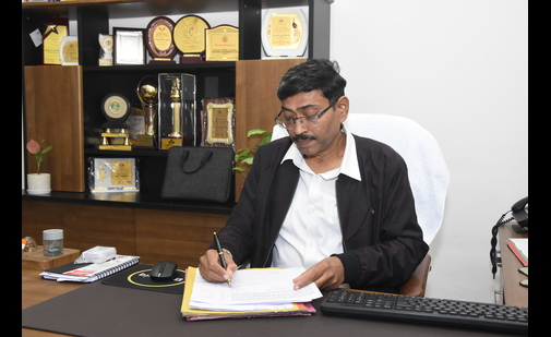 https://www.bis.gov.in/wp-content/uploads/2025/01/Vishal-Sir-2.jpg