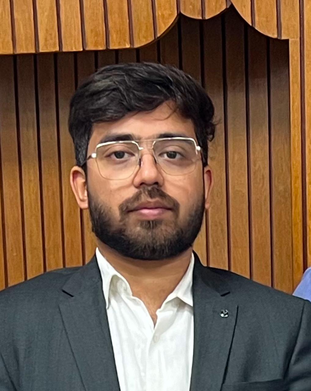 Shri Suyash Pandey