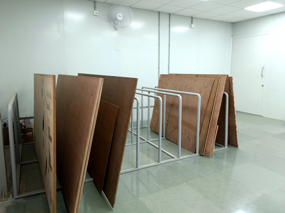 https://www.bis.gov.in/wp-content/uploads/2025/09/Plywood-section.jpg