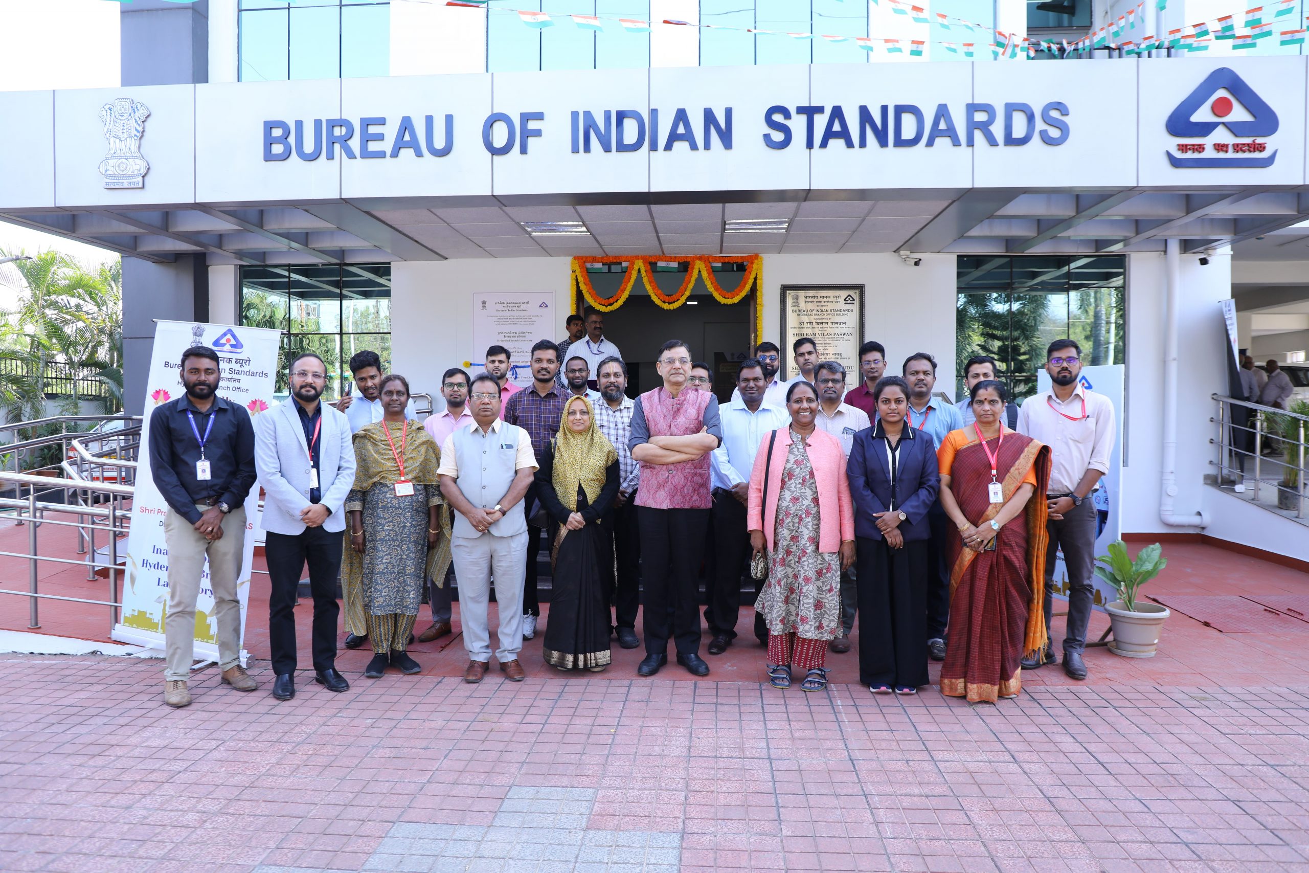 https://www.bis.gov.in/wp-content/uploads/2025/10/061A6585-scaled.jpg