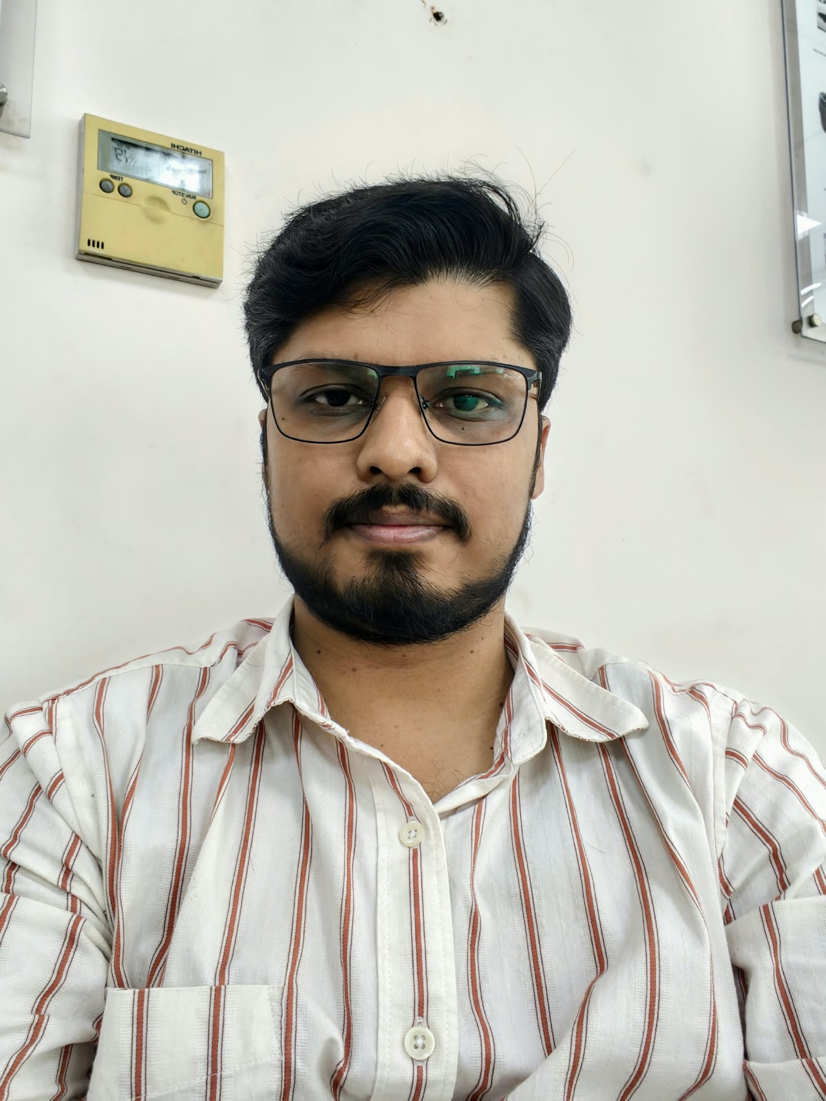 Shri SOUVIK SIKDAR